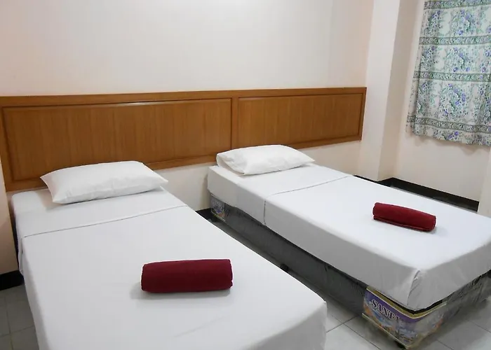 Four Sons Village Hotel