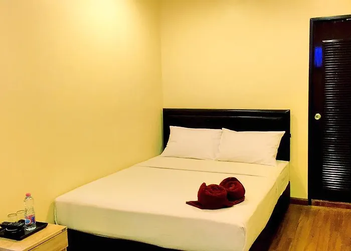 Hotel Four Sons Village