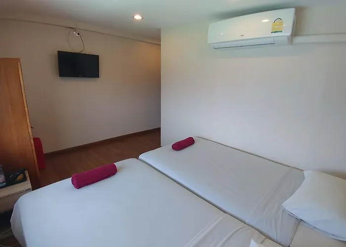 Hotel Four Sons Village 2*
