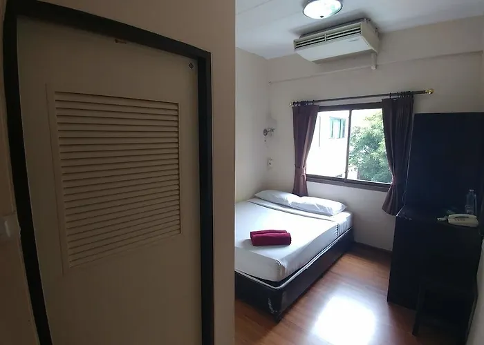 Four Sons Village Hotel