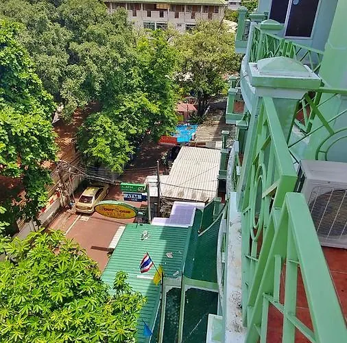 Four Sons Village Hotel
