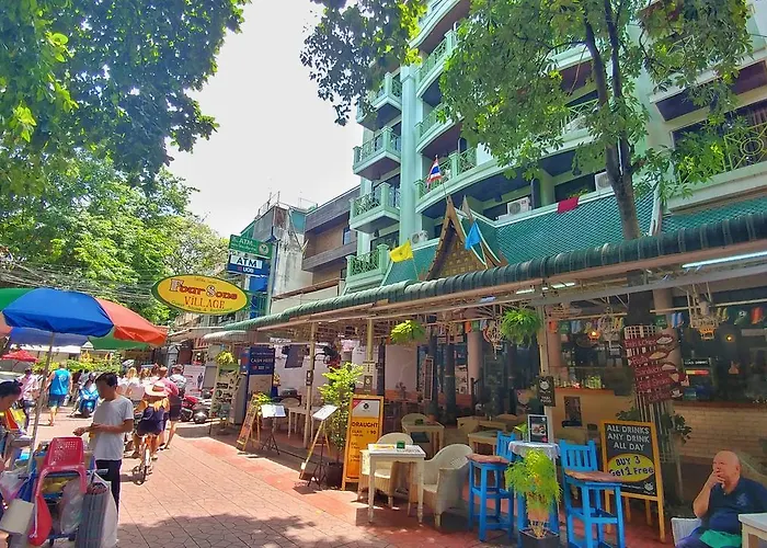 Four Sons Village Hotel