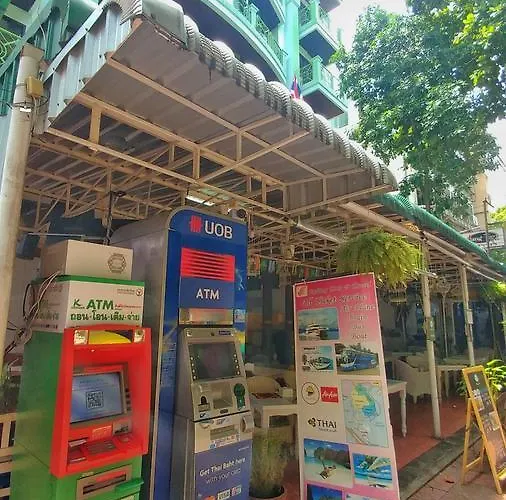 Four Sons Village Hotel